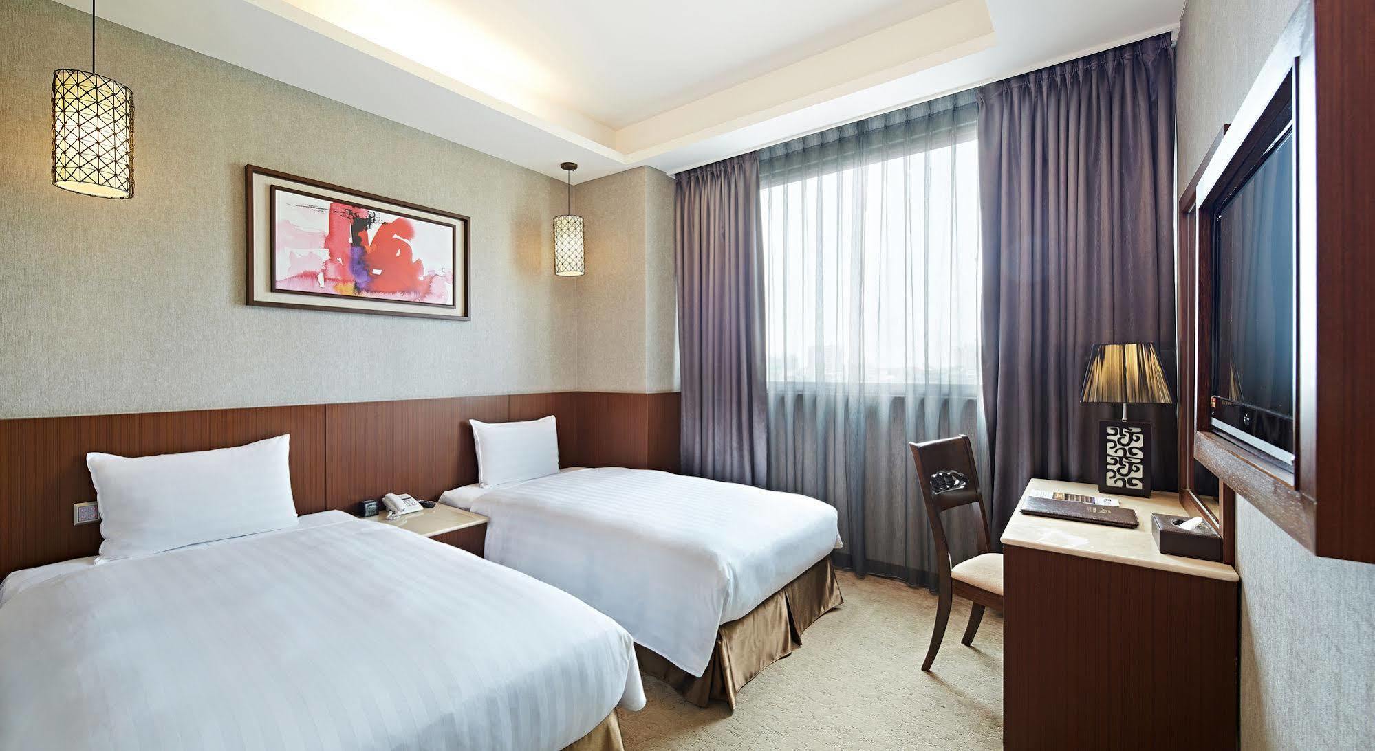Guanko Hotel Chiayi Exterior foto